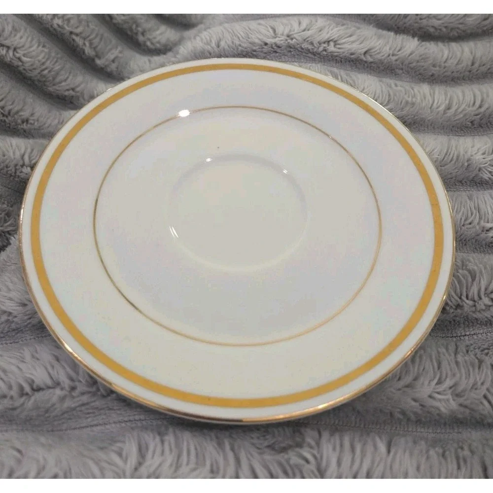 D'OR 011 Porcelain (Set of 4) 6 2/16 in. Plates White Gold China Glossy Printed